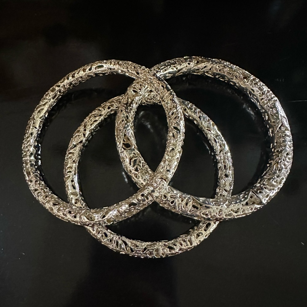 Kendra Scott gold bangles